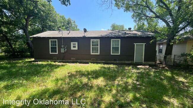 Foto del edificio - 2 br, 1 bath House - 1101 South Holly Drive