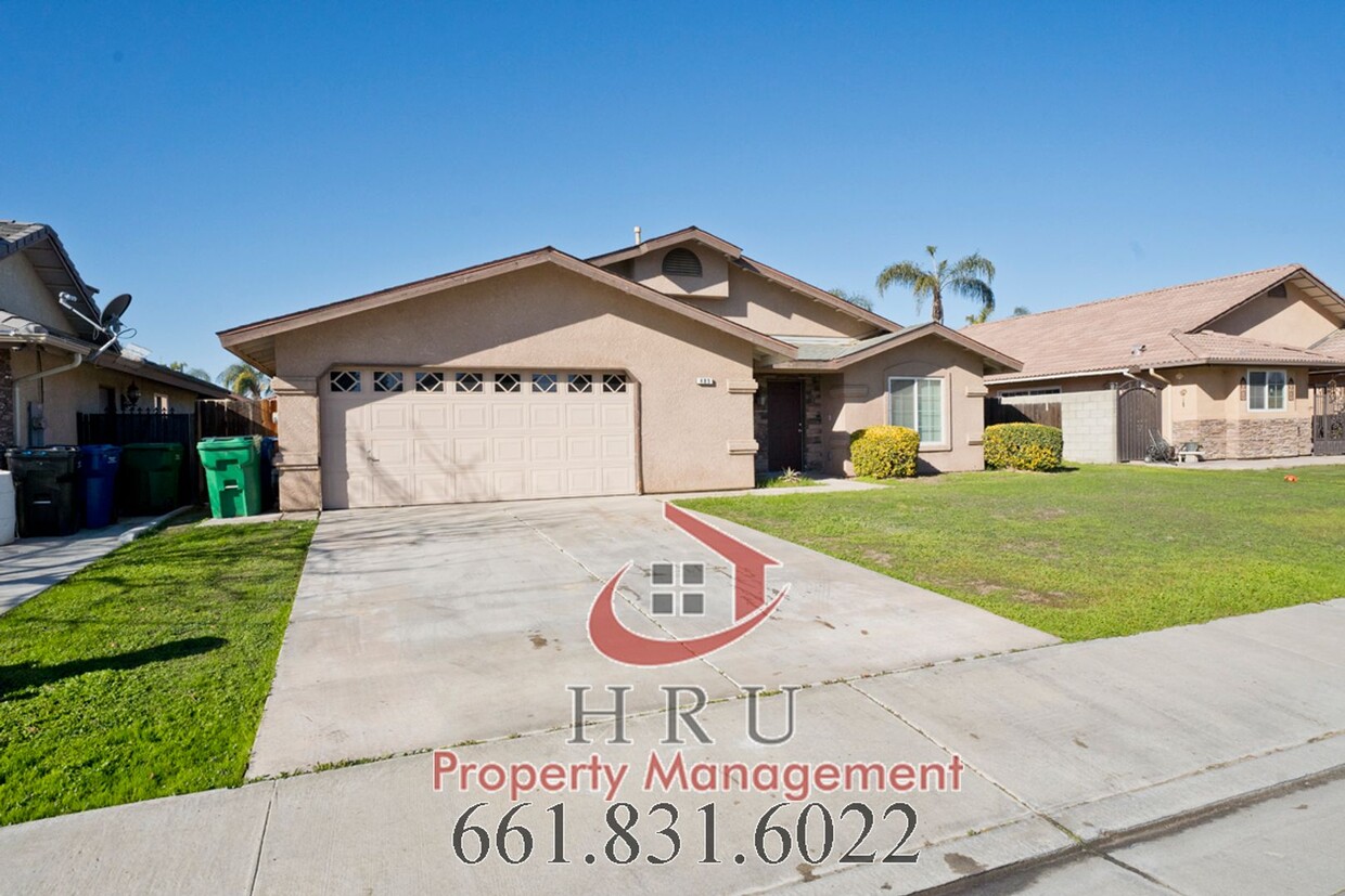 Primary Photo - Shafter 3 Bed- 2 bath house-