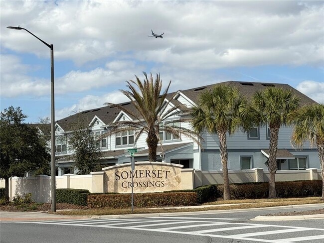 Building Photo - 3972 Plainview Dr