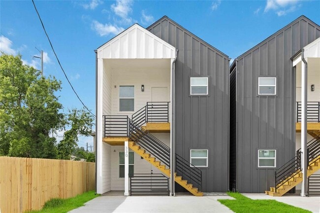Foto del edificio - 330 Clearwater St
