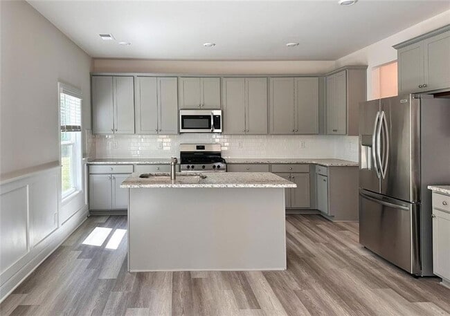 Photo - 40 Highfield Ln House