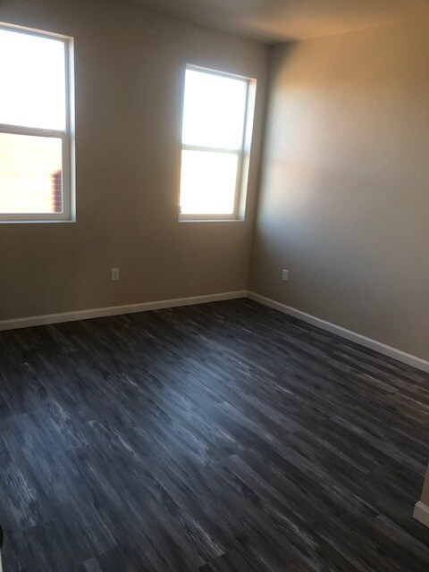 Building Photo - 1150 Chisholm Trl