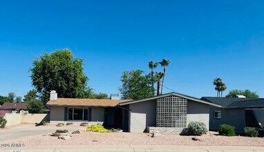 Building Photo - 8702 E Starlight Way
