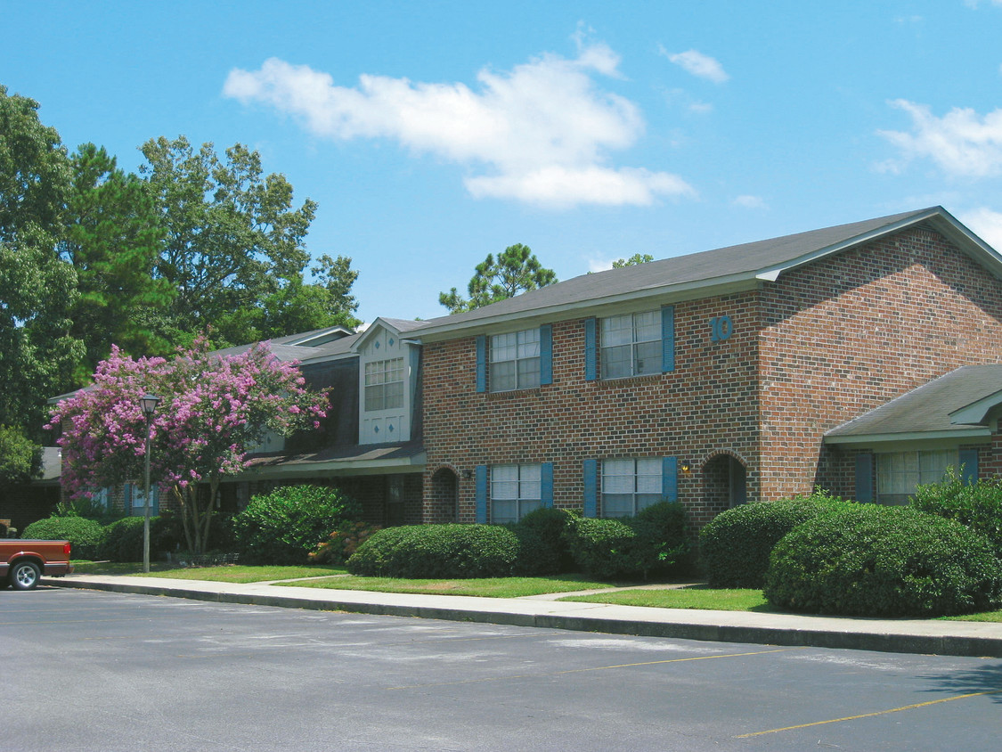 Primary Photo - Amberwood Townhomes