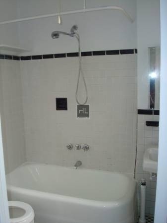 Foto del edificio - 4414 Newtown Rd