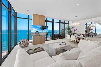 Building Photo - 2201 Collins Ave