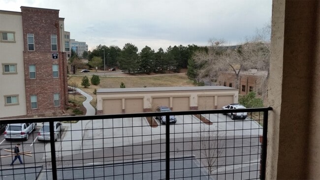 Foto del edificio - 305 Inverness Way S