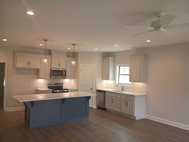 Building Photo - New Construction|Private Suites|$800/per bedroom