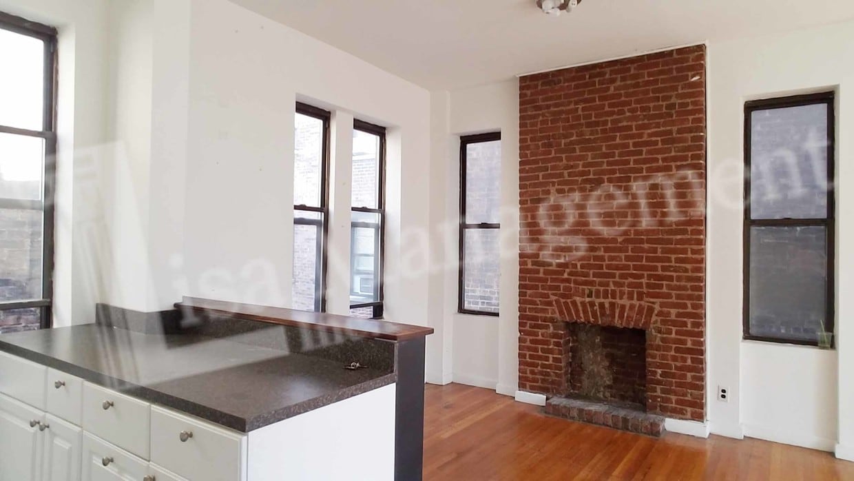 Primary Photo - 201 W 81st St