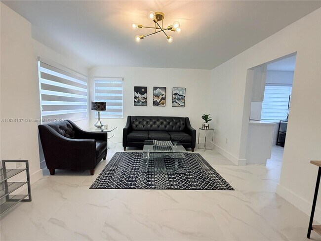 Foto del edificio - 4117 SW 62nd Ave