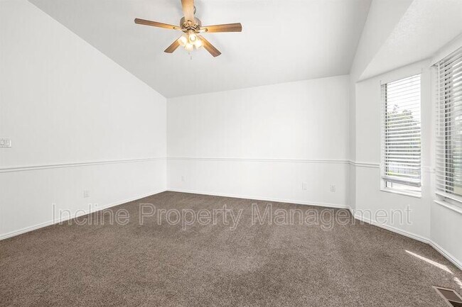 Foto del edificio - 1215 N 250 W