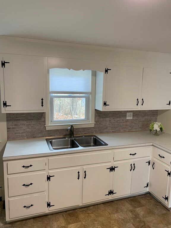 72 Jennings Rd Unit 1Tak, Holliston, MA 01746 Room for Rent in