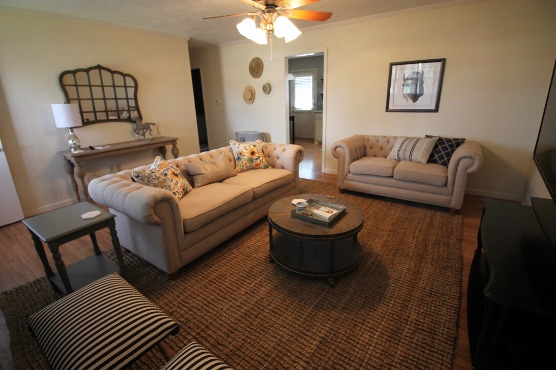 Foto principal - 3308 Marion St