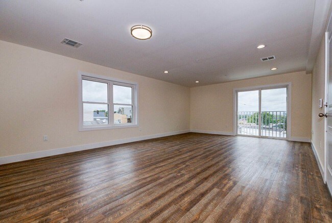 Foto del edificio - 4316 Durham Ave