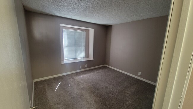 Bedroom - Sunset Springs Apartments