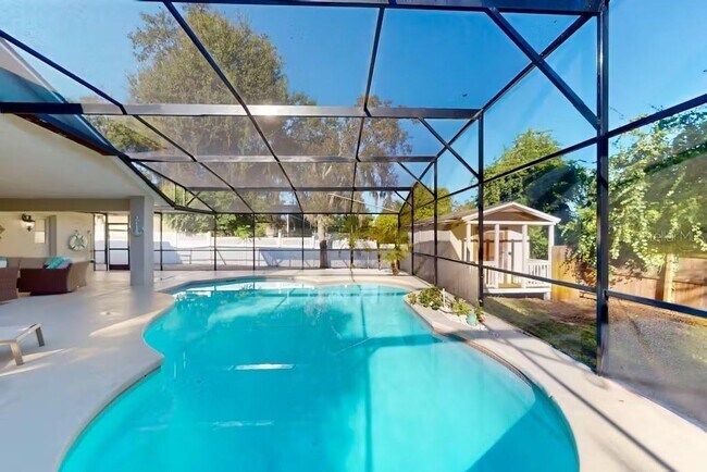 Building Photo - 102 Titan Dr