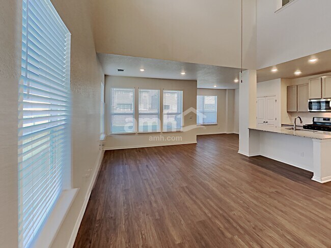 Building Photo - 2709 Wolfcreek