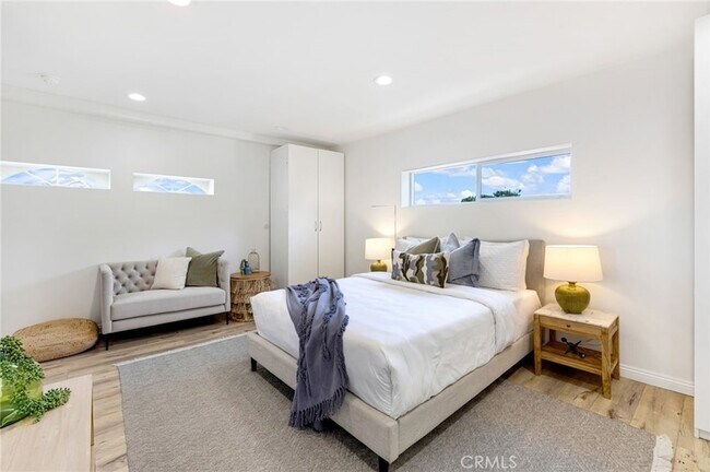 Foto del edificio - 3117 Harmony Pl