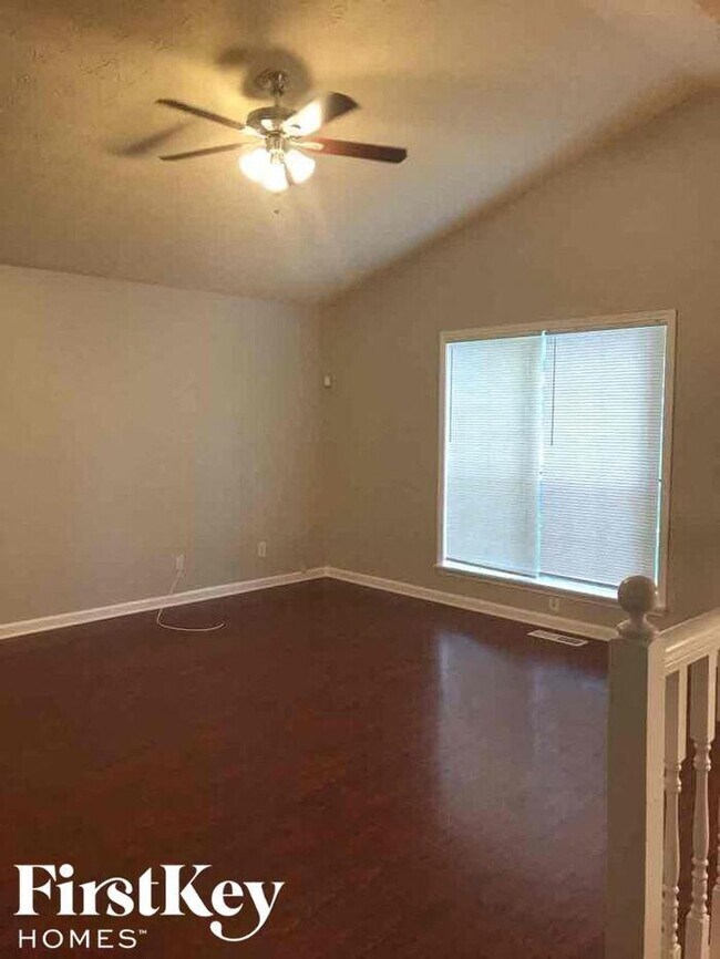 Building Photo - 8414 Sutton Dr