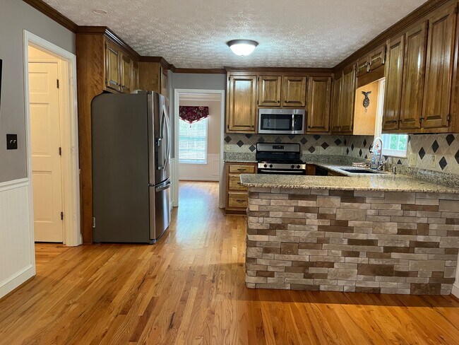 Building Photo - 4452 Windsor Oaks Cir