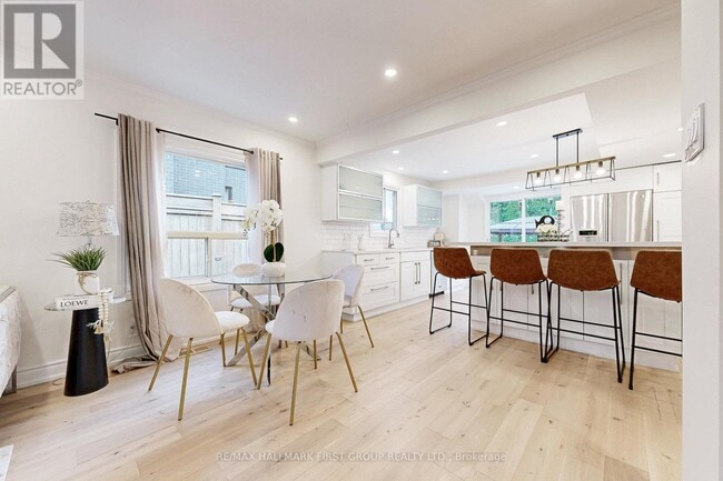 Building Photo - 589 Marksbury Rd