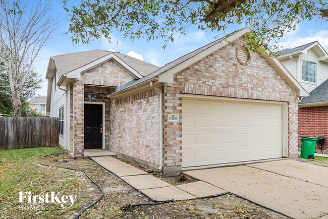 Foto del edificio - 6706 Windy River Ln