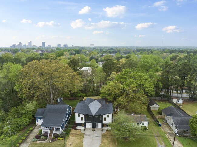Building Photo - 707 Colleton Raleigh NC