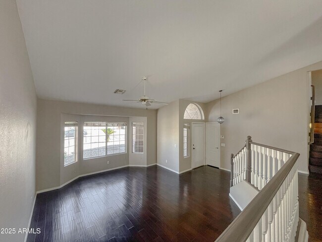 Foto del edificio - 1615 W Enfield Way