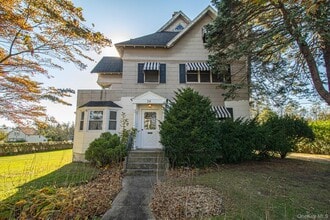 Building Photo - 36 Maple Ave