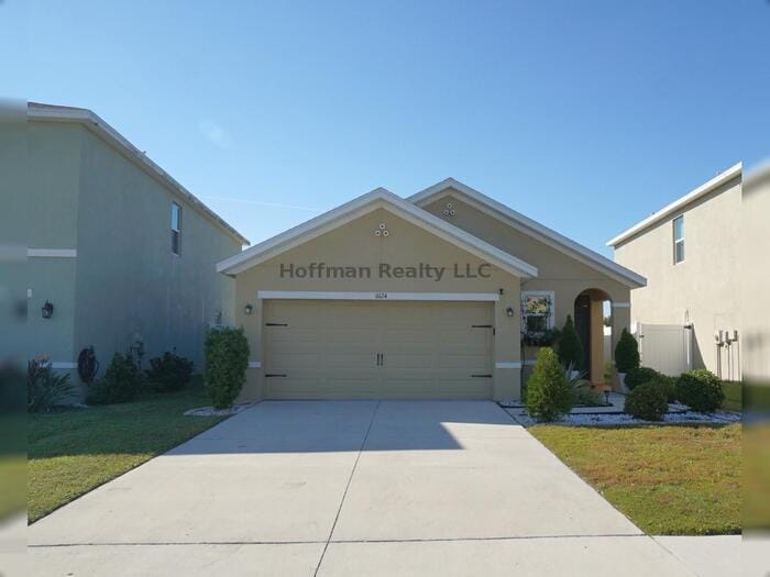 Primary Photo - Fully Furnished Lakefront 3BR Home with Screened Lanai!!