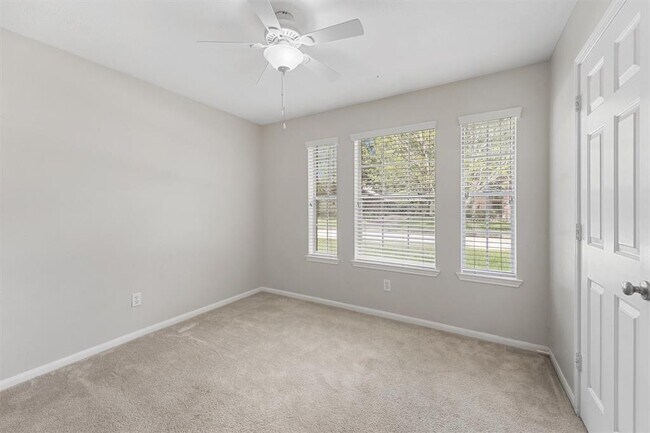 Foto del edificio - 26893 Palace Pines Dr