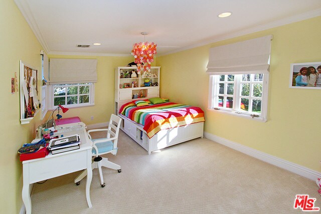 Foto del edificio - 3816 Longridge Ave