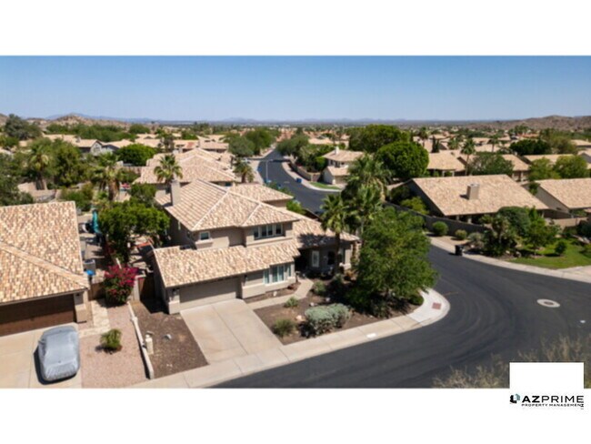 Foto del edificio - Stunning 5/3 Phoenix home in the prestigio...