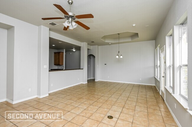Foto del edificio - 5916 Pansy Rd
