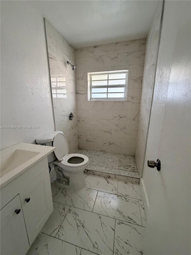 Foto del edificio - 1320 SW 11th Ave