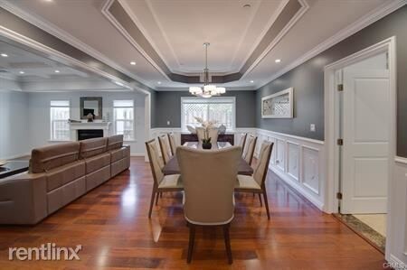 Foto del edificio - 4 br, 5 bath House - 4318 Laurelgrove Ave