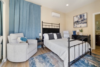 Building Photo - 2521 W California St