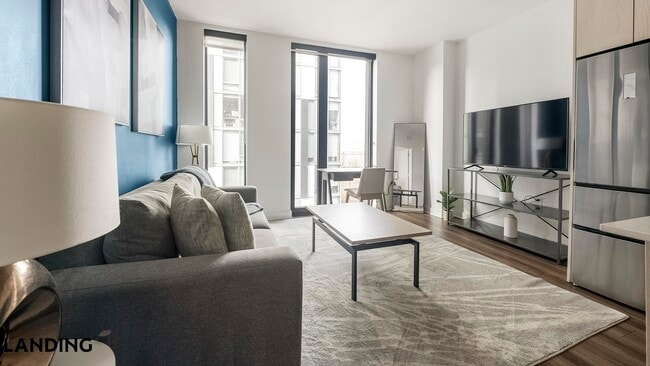 Building Photo - 1320 4th St NE