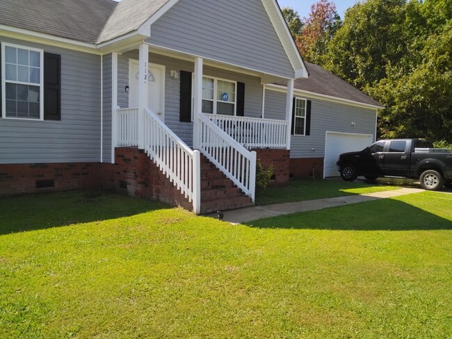 Foto del edificio - Beautiful Home located in Camden County and close to Water Access