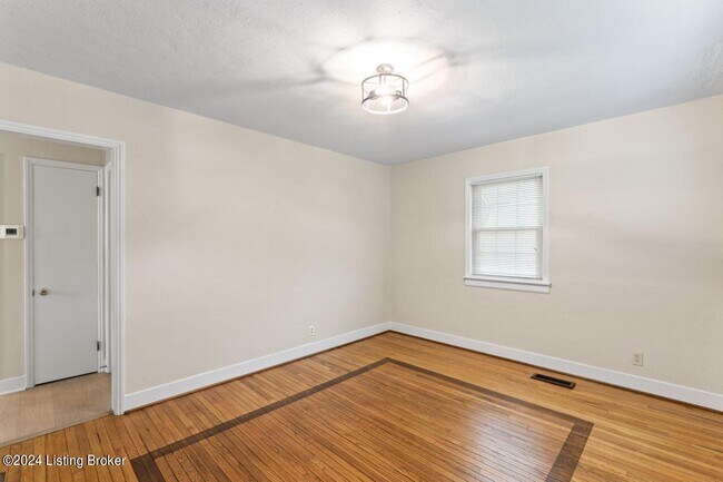 Foto del edificio - 2701 Delor Ave