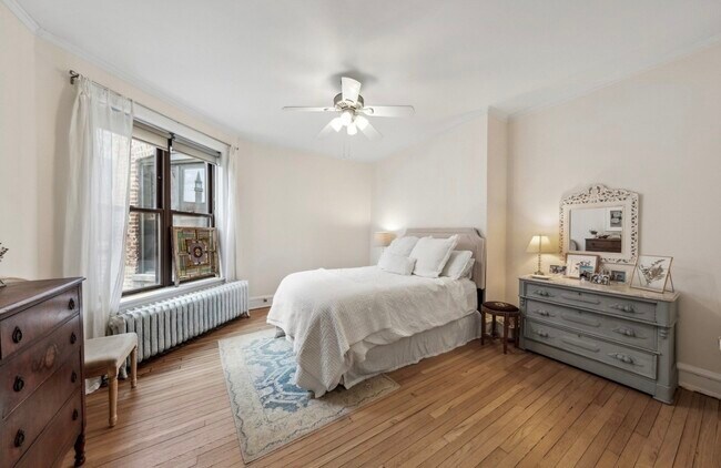 Foto del edificio - 5054 S Woodlawn Ave