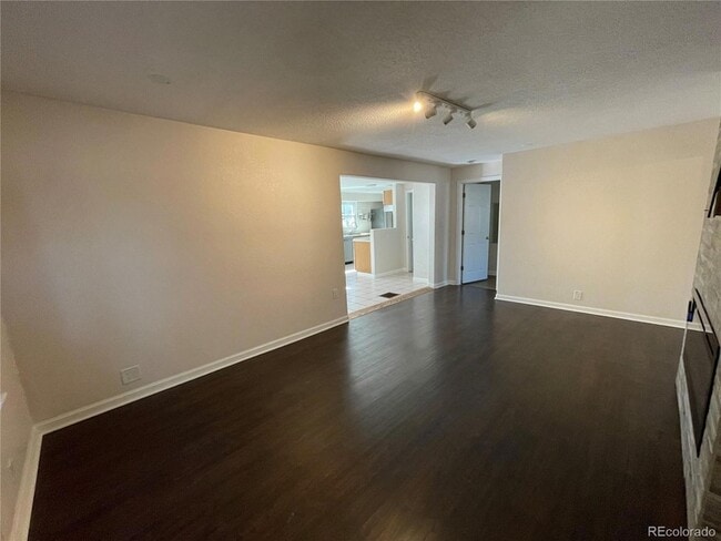 Photo - 2915 S Elati St House