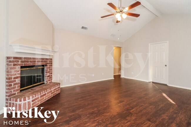 Foto del edificio - 7956 Clear Brook Cir