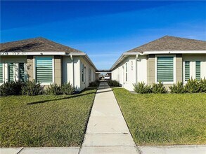 Building Photo - 13 Puffin Ave