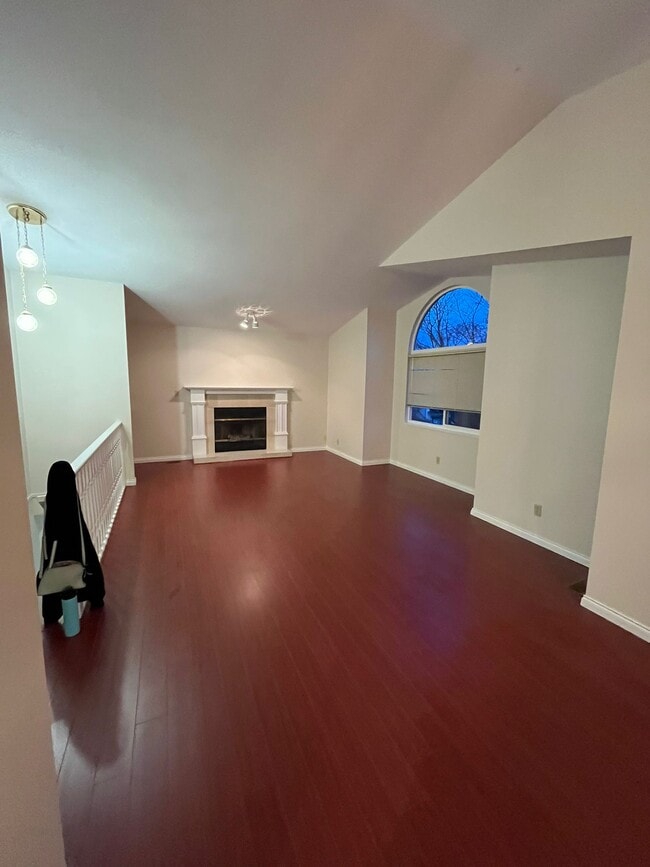 Building Photo - 2929 Cord Av