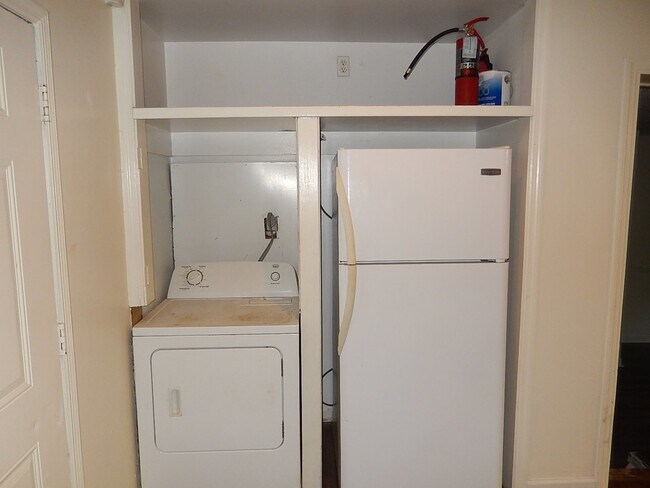 Foto del edificio - SPACIOUS 4/2 House! Walk/Bike to FSU/TCC! ...