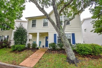 Building Photo - 10735 Cobblecreek Way