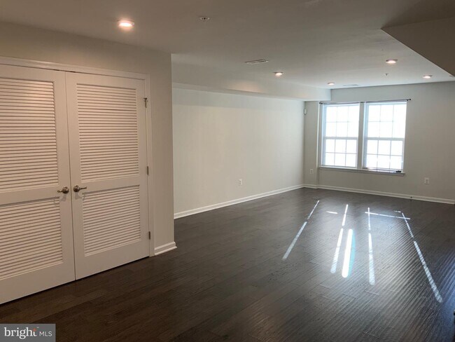 Foto del edificio - 13713 Little Seneca Pkwy