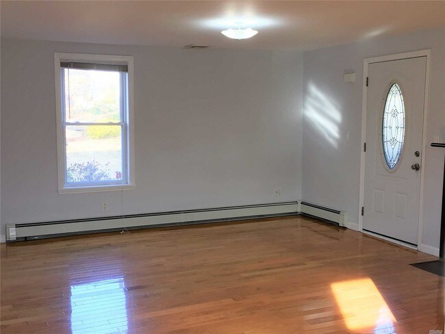 Building Photo - 18 3rd Ave