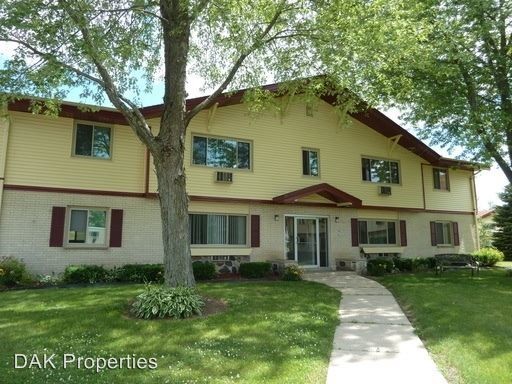 Foto principal - N113W15479-W15479 Francese Dr